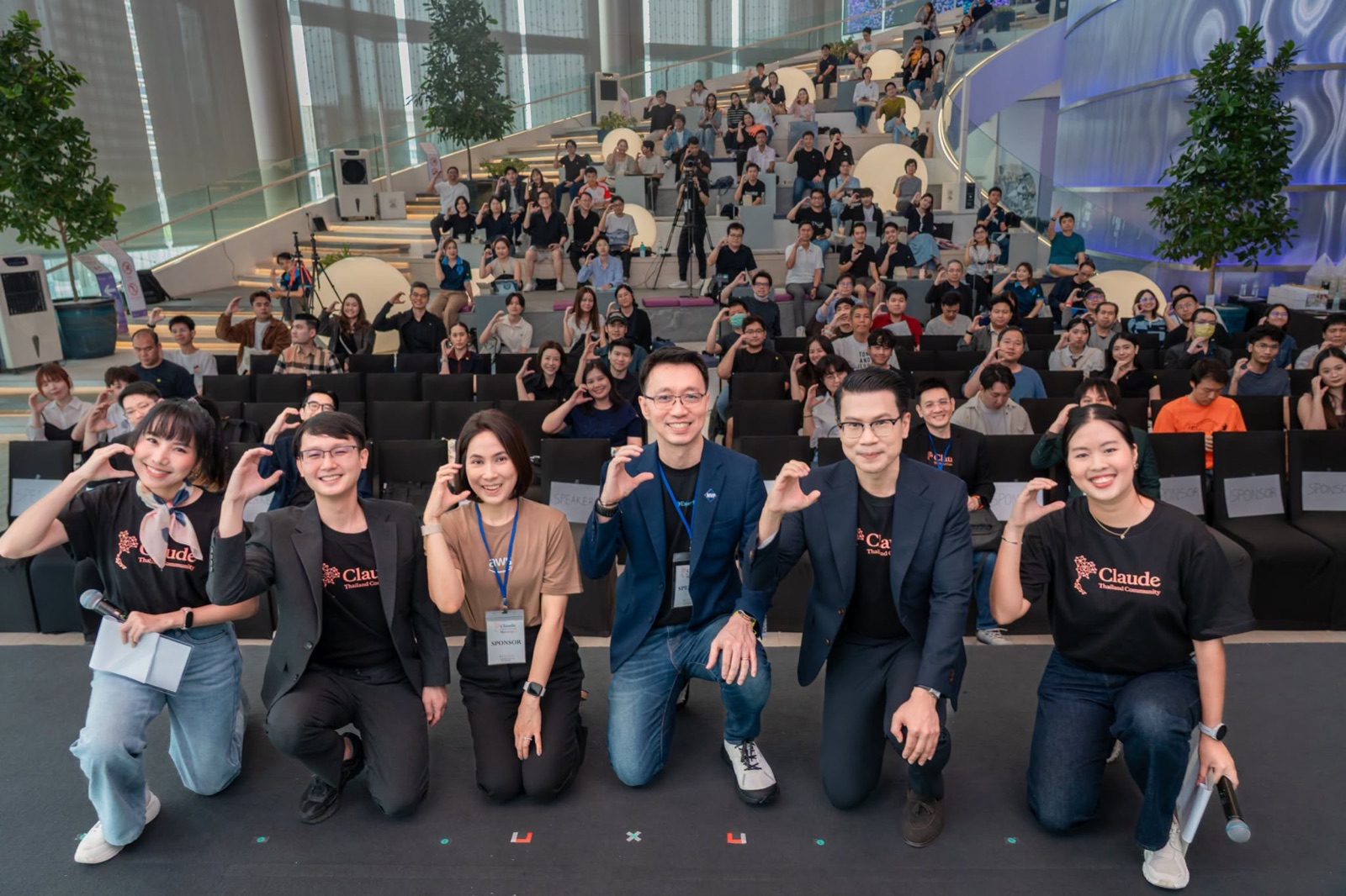 The Claude Thailand Community Meetup 2 team and attendees at SCBX NEXT TECH, Siam Paragon